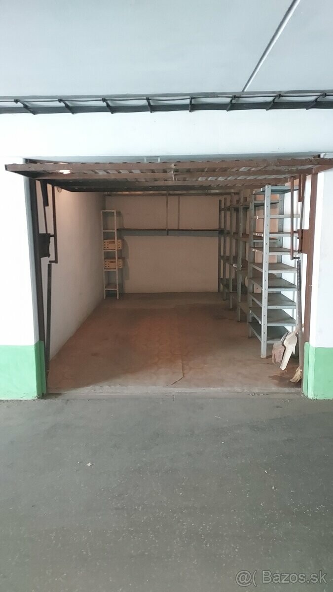 Murovaná garáž na predaj v garážovom dome, Idánska ul., Košice-Terasa