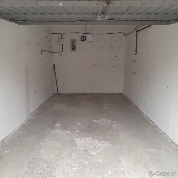 Prenájom murované garáže 21m2 v Šamoríne na Veternej ulici