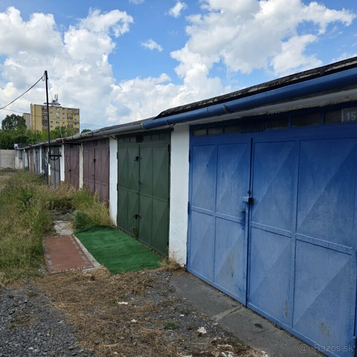 Murovaná garáž na predaj v Lučenci s elektrinou