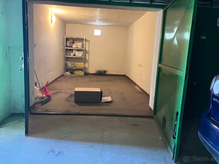 Predaj garáže v parkovacom dome na Hájovkách
