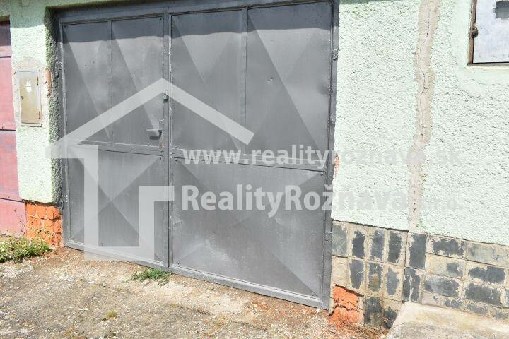 Priestranná garáž s elektrinou a montážnou jamou na Letnej ulici