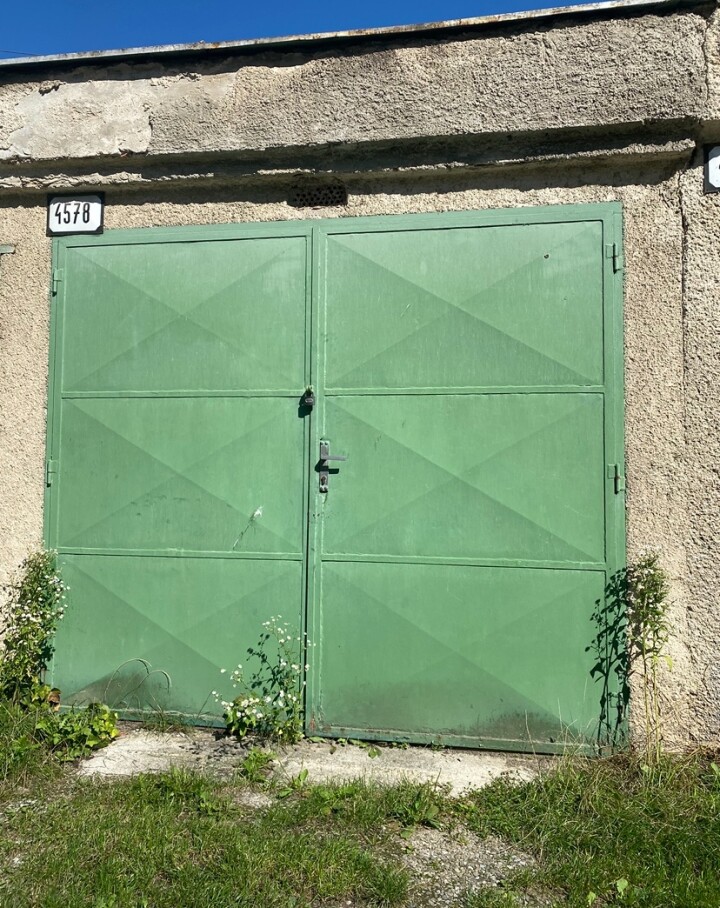 Na predaj samostatná garáž v Žiline, Radlinského ulica