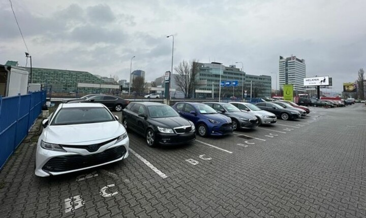 Prenájom parkovacích miest v uzavretom areáli na Bajkalskej ulici