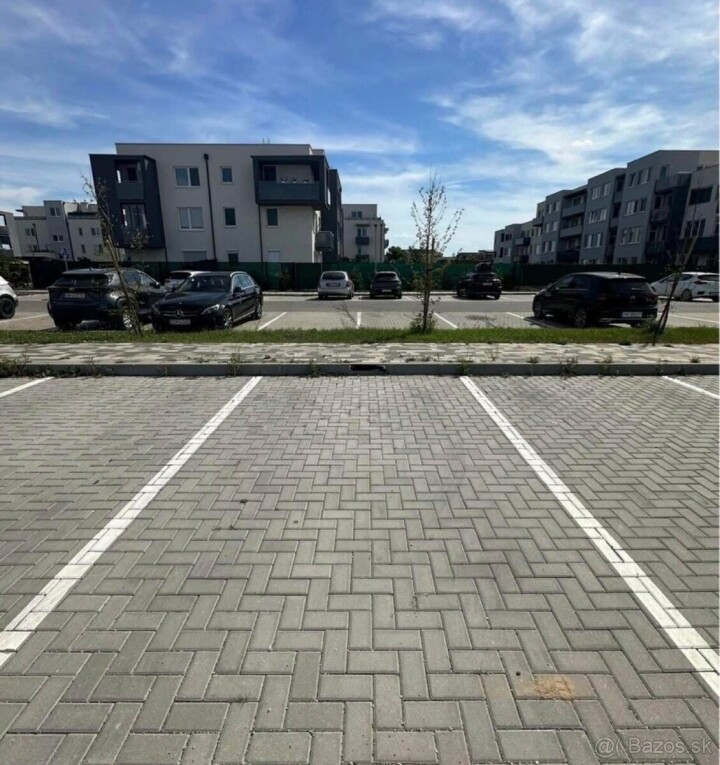 Parkovacie miesto na prenájom v Miloslavove - Anna Park