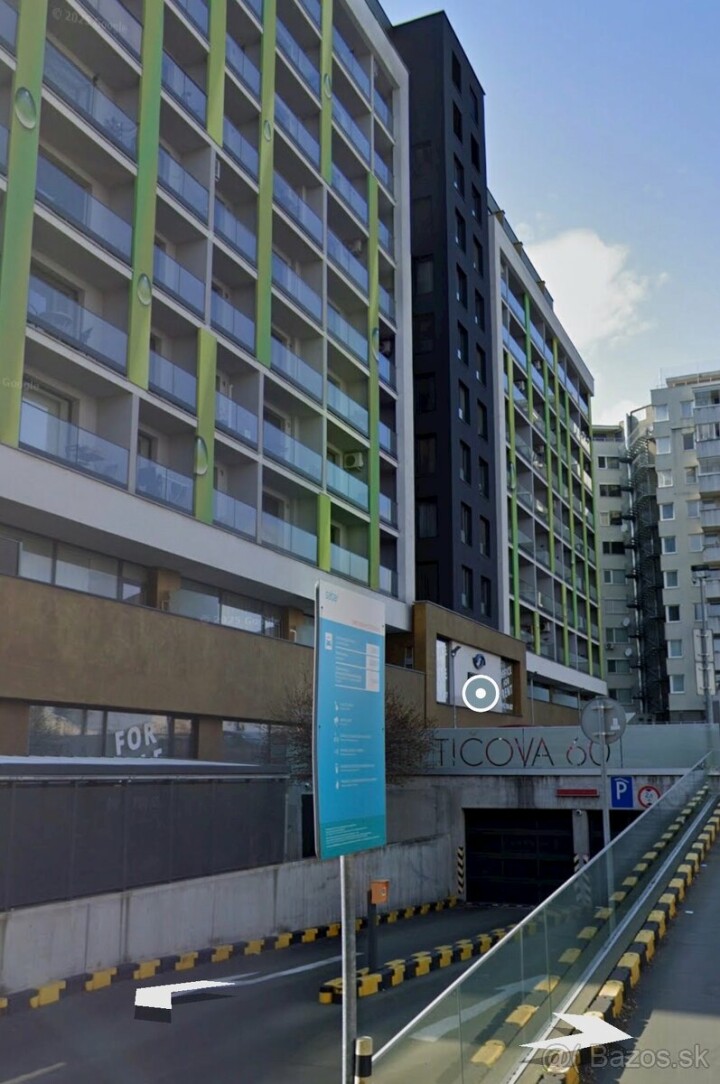 Prenájom garážového státia v Bratislave na Miletičovej 60