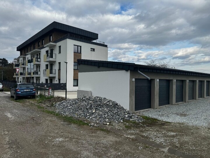 Na predaj nové radové garáže v Bystričke pri Martine