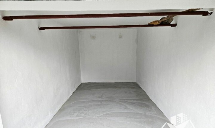 Prenájom kompletne prerobenej garáže v Nových Zámkoch - JUH