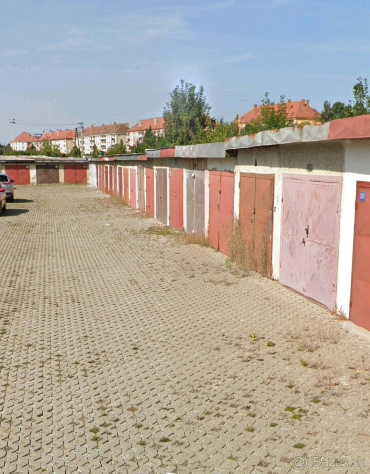 Na predaj radová garáž na Laboreckej ulici, Humenné