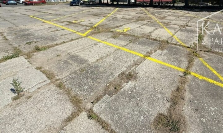 Prenájom parkovacích miest na Agátovej ul. v Dúbravke od 35 €/mesiac