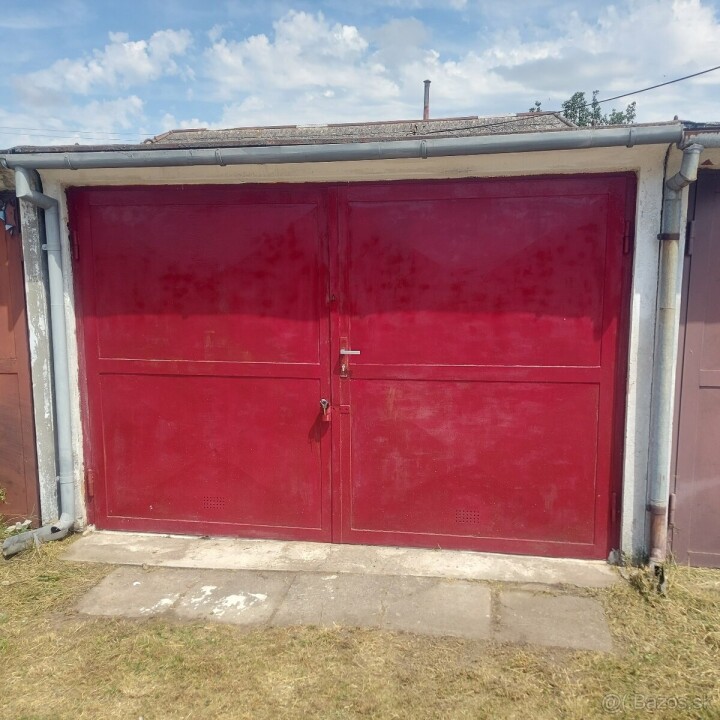 Predaj zateplenej garáže na Čepeňskej ulici