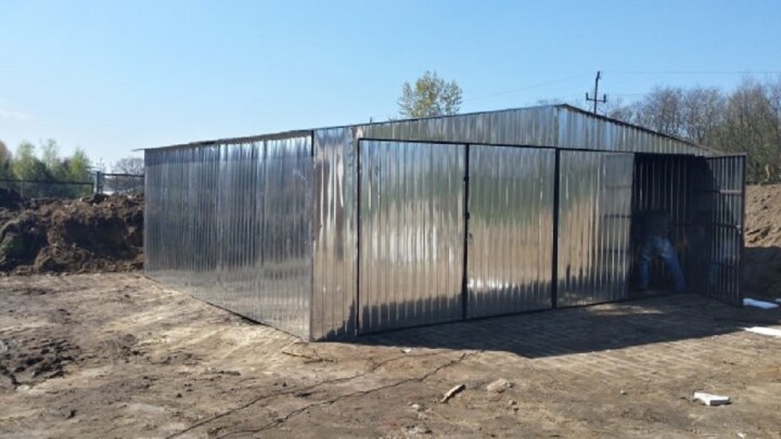 Plechová garáž 7 x 6 m s možnosťou prispôsobenia