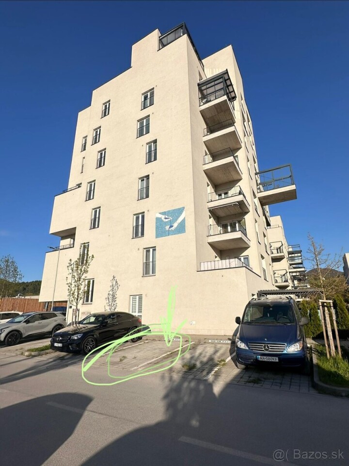 Predaj parkovacieho miesta 300 m od centra Kysuckého Nového Mesta