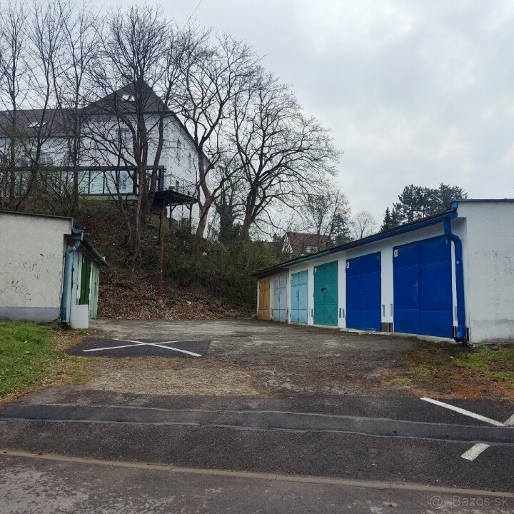 Na predaj garáž s elektrinou v Dubnici nad Váhom