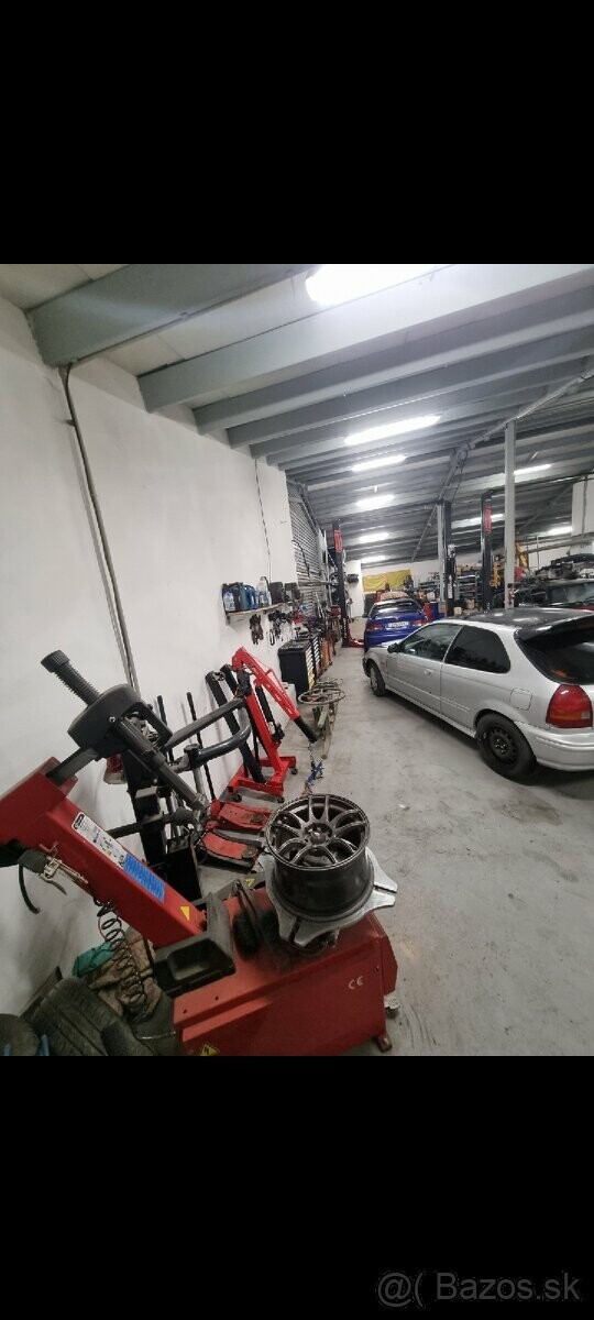 Prenájom zdieľaného priestoru v autoservise 300 m²