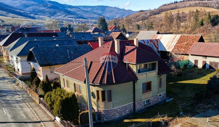 Predaj rodinného domu s garážou a pozemkom 2 362 m² vo Vyšnej Slanej