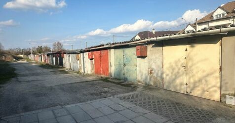 Na predaj: Garáž s elektrinou na ul. Mládeže, Komárno