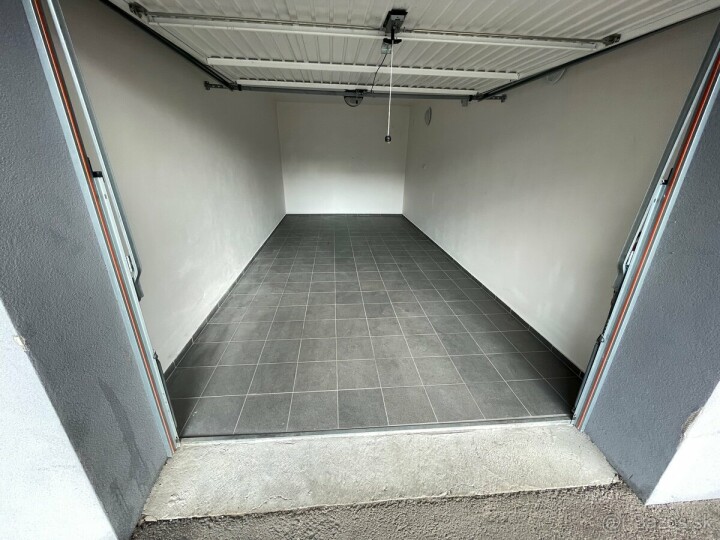 Na predaj garáž v Trenčíne na Veľkomoravskej ulici