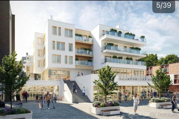 Krytá garáž na prenájom v komplexe Orbis, Nitra