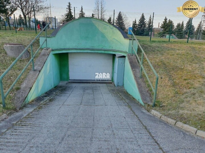 Predaj garáže 18 m² v podzemí na ul. Idánska, Košice - Západ