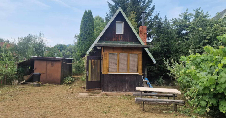 Na predaj garáž v Trenčíne s elektrinou a montážnou jamou