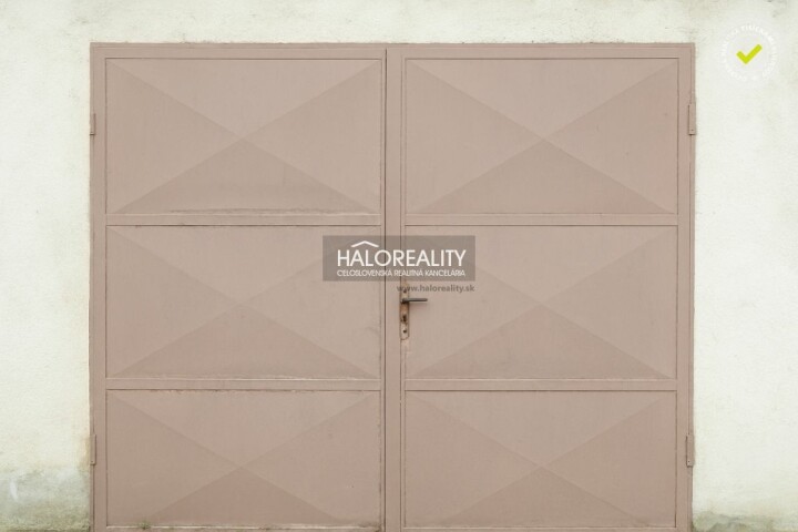 Predaj radovej garáže v Novej Dubnici - ihneď k dispozícii