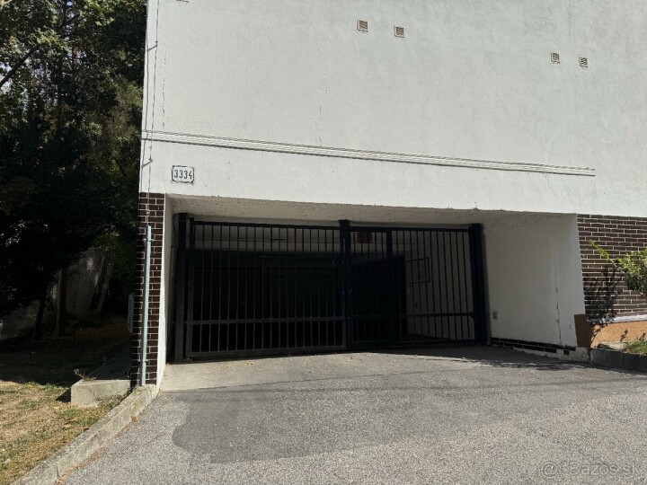 Predaj garáže v garážovom dome na ul. Horný Šianec, Trenčín