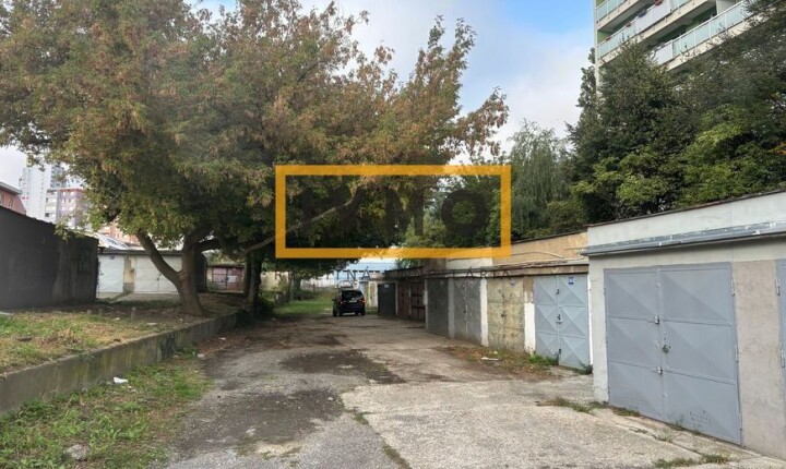 Na predaj garáž 18 m² na ul. Bajkalská, blízko BILLA