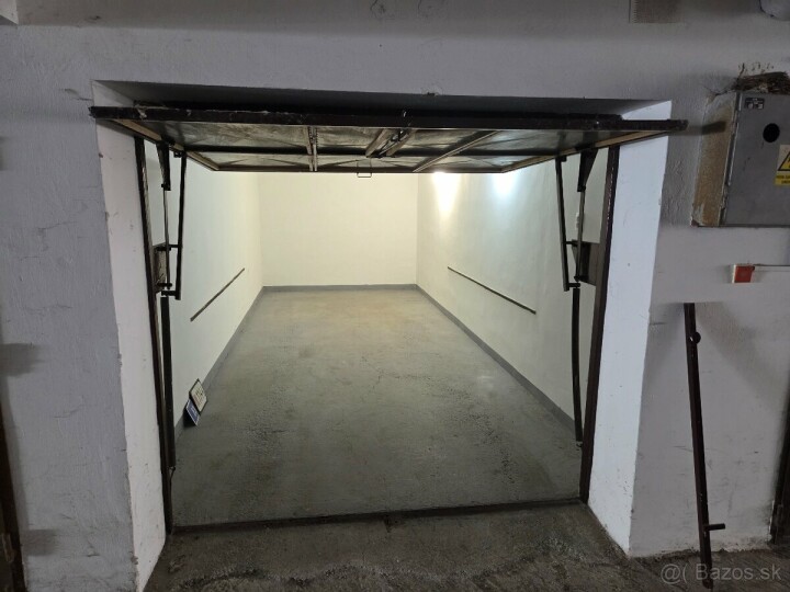 Prenájom garáže 17,5 m² v Trenčíne