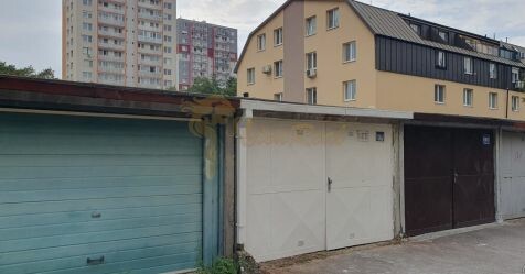 Predaj garáže na ulici Plicková, Rača - 18 m2