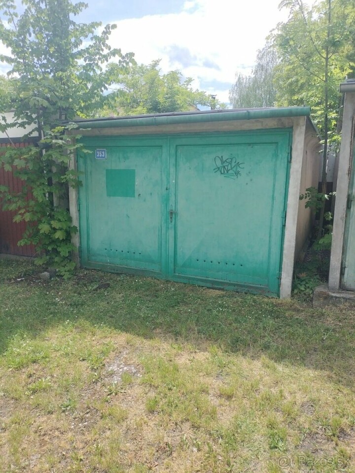 Garáž na predaj v Novákoch na ul. Baníkov