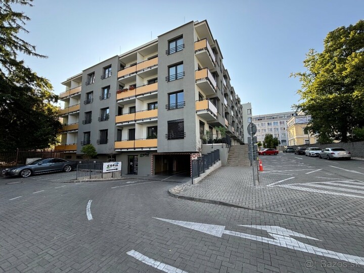 Predaj parkovacieho miesta v podzemnej garáži na Skuteckého ulici