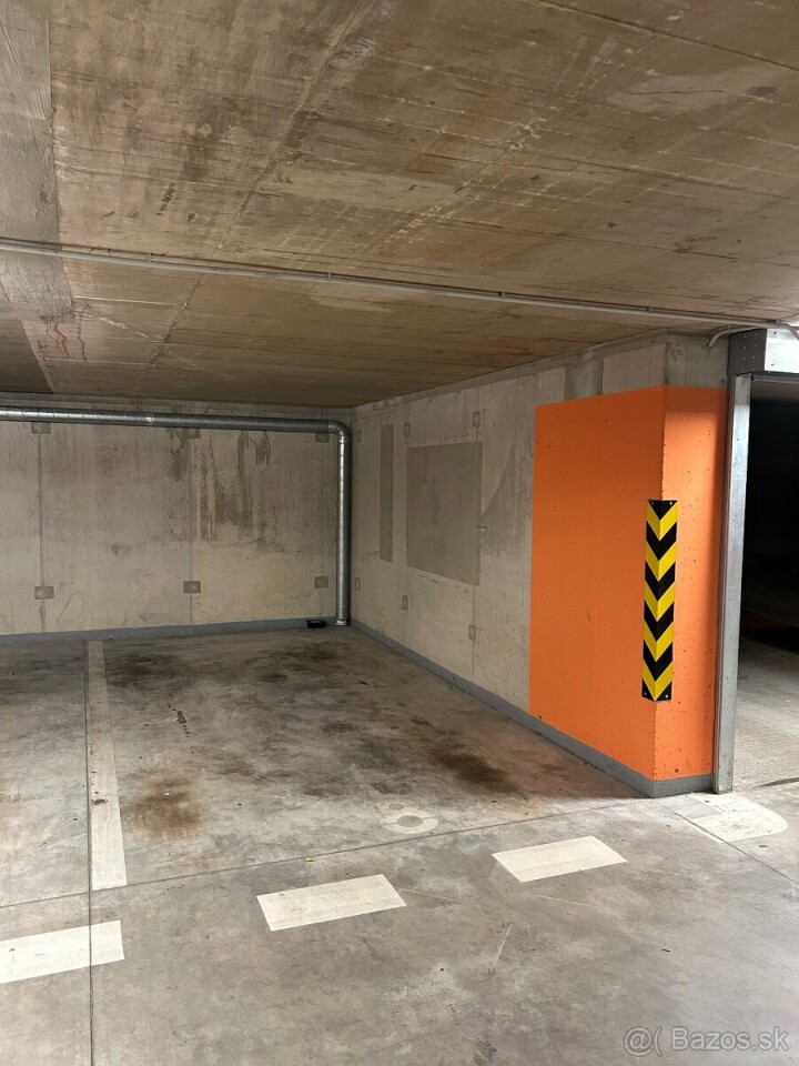 Prenájom parkovacieho miesta v podzemnej garáži v Starom Meste