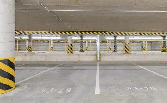 Predaj vnútorného parkovacieho miesta v garážovom dome na Agátovej ulici, Bratislava