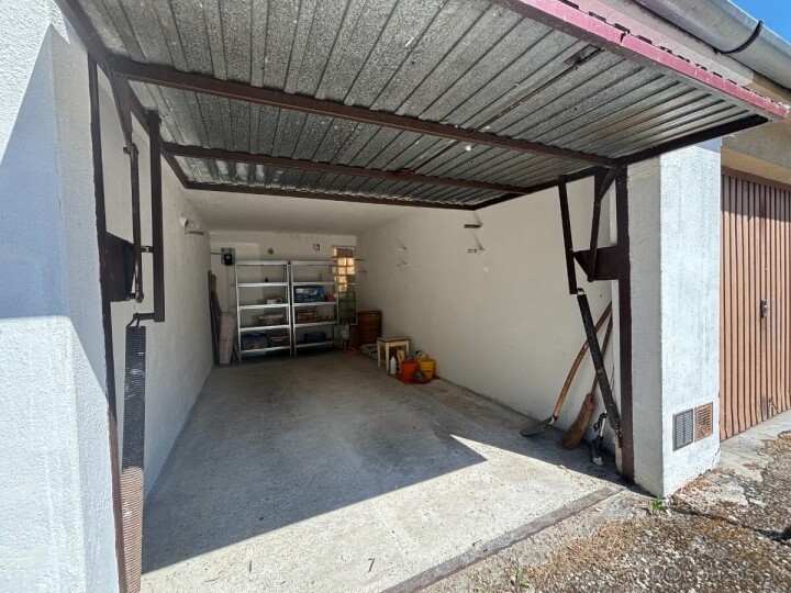 Na predaj garáž s pozemkom 19m² na Púpavovej ul. v Karlovej Vsi