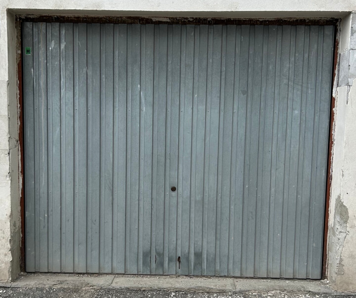 Na predaj garáž s elektrickým pripojením v Brezne
