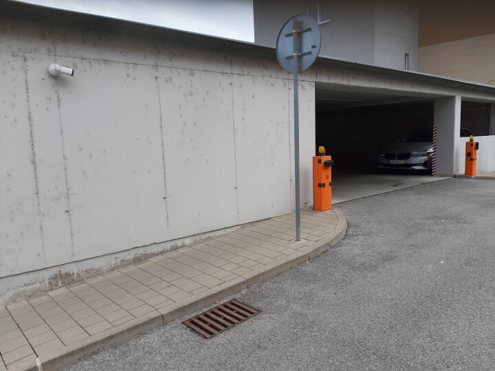Bezpečné a kryté parkovanie v centre – Garbiarska 14
