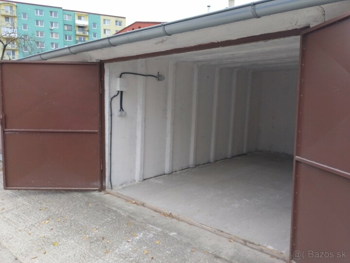 Dlhodobý prenájom novej garáže v Senici