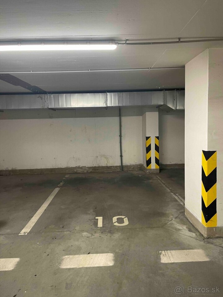 Na predaj vnútorné parkovacie miesto na Tomášikovej 50/E