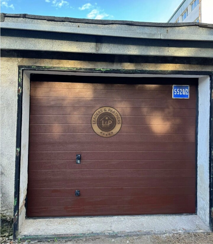 Predaj murovaná garáž na Koceľovej ulici v Ružinove