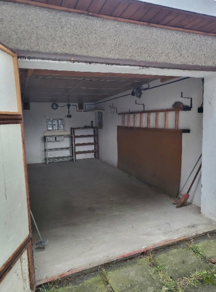 Garáž na prenájom pod nadjazdom na J.C. Hronského