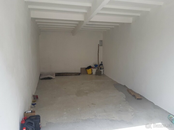 Prenájom veľkej garáže v Košiciach na Panelovej ulici