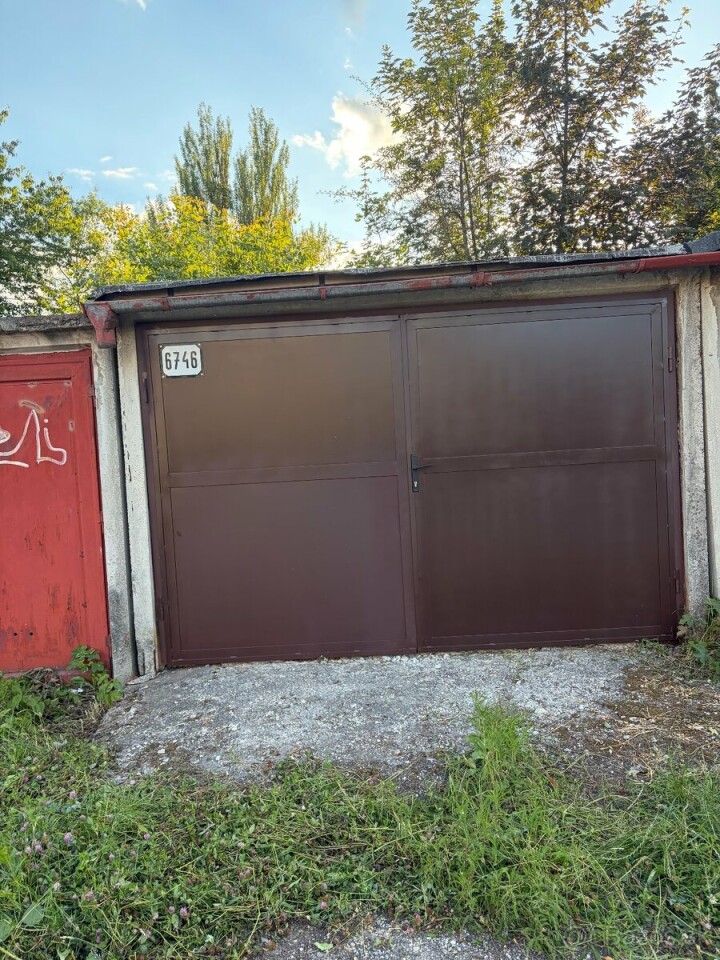 Dlhodobý prenájom garáže s elektrinou a jamou pod nemocnicou Zvolen