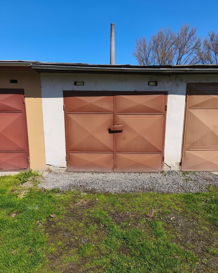 Predaj tehlovej garáže na ulici Železničná, Fiľakovo