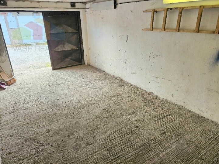 Murovaná garáž na predaj - Bánovce nad Bebravou, Trenčianska cesta, 20 m2