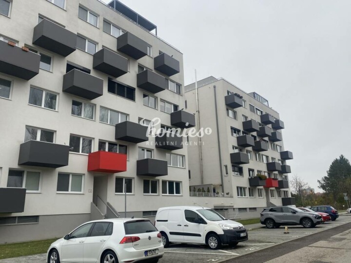 Prenájom súkromného parkovacieho miesta v Nitre - Chrenová