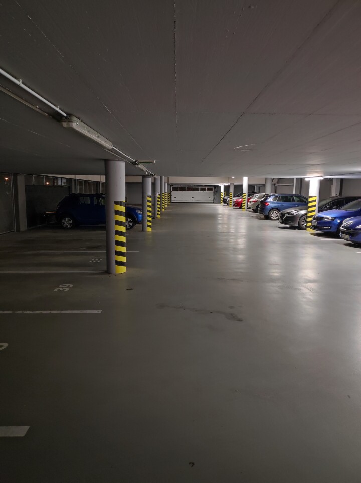 Garážové parkovacie státie Budatínska