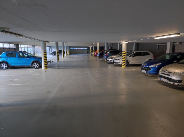 Garážové parkovacie státie Budatínska