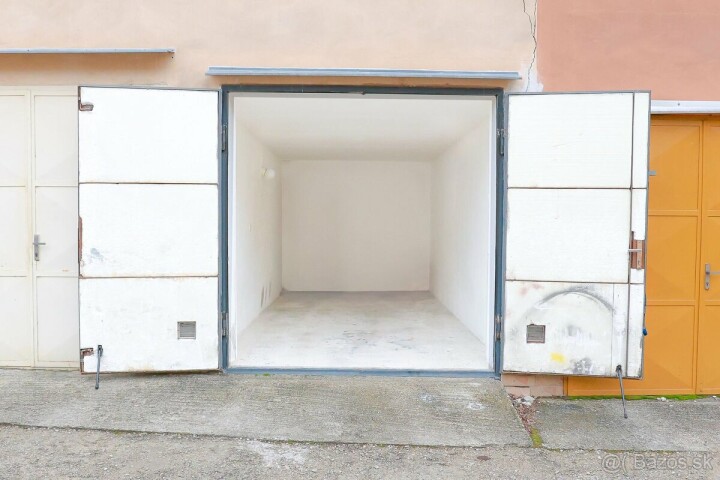 Na predaj garáž v Trenčíne na ulici Halalovka, 18 m2
