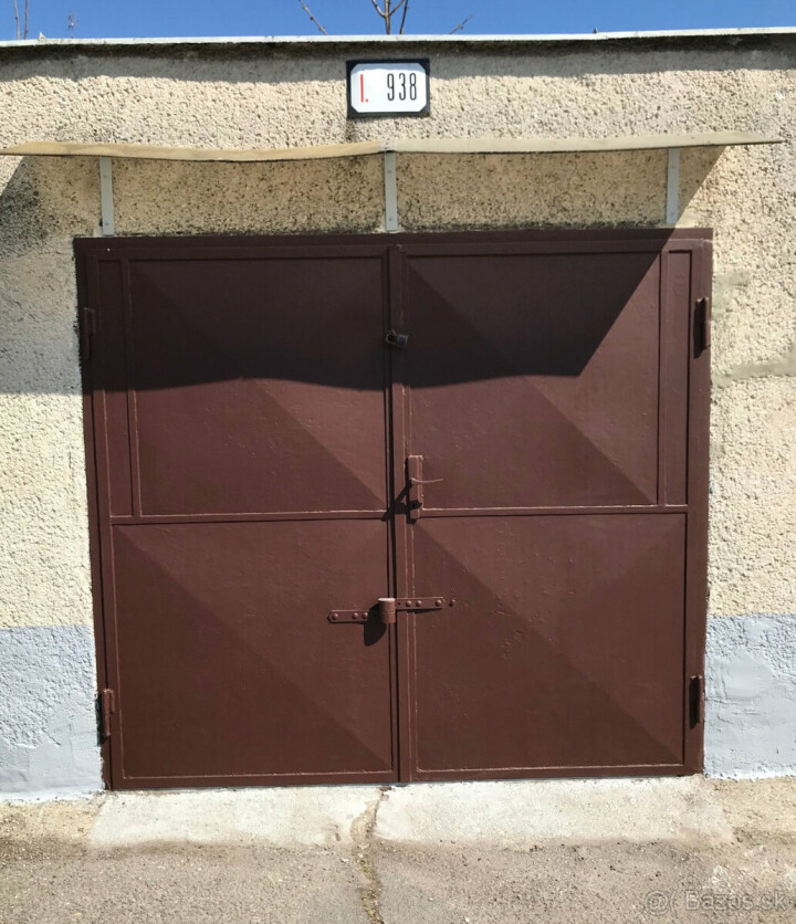 Na predaj murovaná garáž v Prievidzi