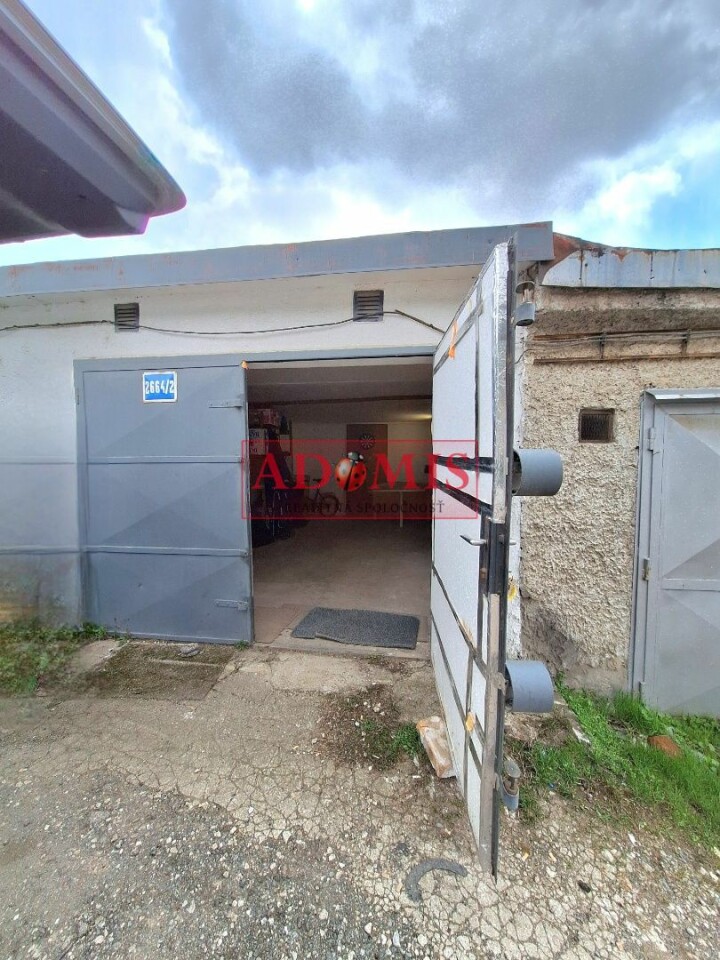 ADOMIS - predaj garáže 18m2 nad autoumyvárkou Aquareina